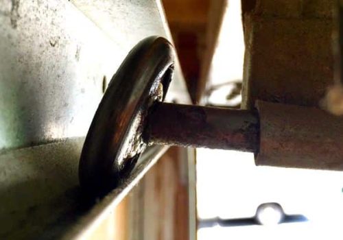 Garage-Door-Repair-Torrance-CA-garage-door-rollers-851x420