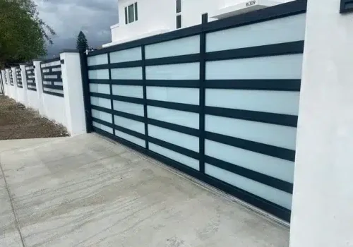 Gates-for-Driveway-Installation-19-750x549-640w