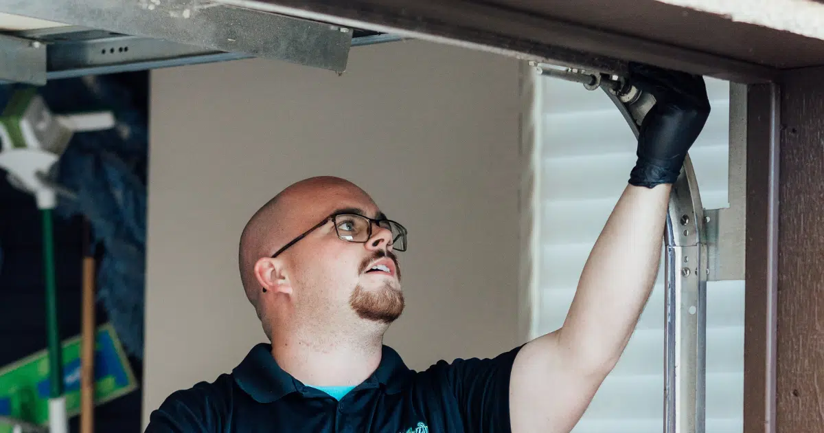 Can a damaged garage door be repaired?