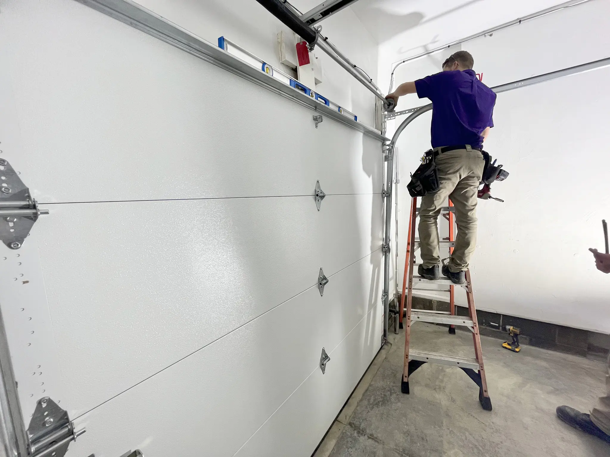 Trust a Local Anaheim Garage Door Expert